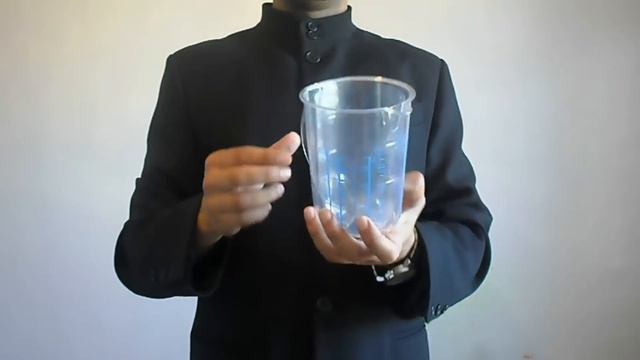 Amazing Milk Vanish! | MAGIC TRICK TUTORIAL! смотреть онлайн