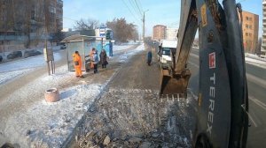 Грузим, долбим,чистим. Вот такие работы за день на погрузчике-экскаваторе TEREX 815 -TLB.
