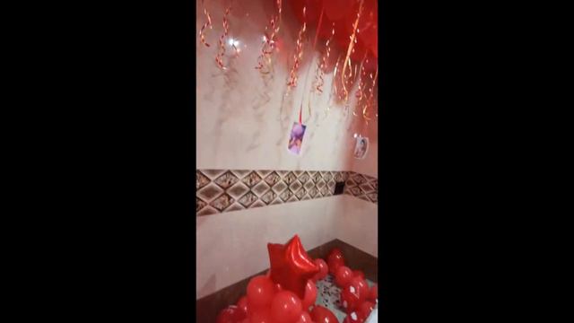 Romantic Wedding Room Decoration Ideas using Balloons, Rose petals, Flowers and Candles. смотреть онлайн