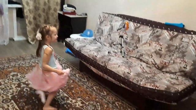 Аривидерчи Артем! Звезда! Танцы! смотреть онлайн