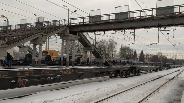 Электровоз ВЛ11-080А/158 с грузовым поездом станция Яхрома 3.02.2021 смотреть онлайн