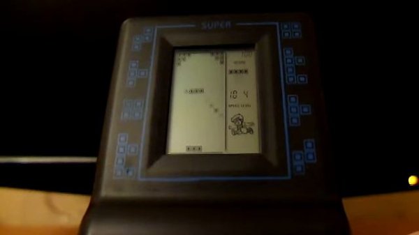 Super mouse E-9999 - тот, что на каждом шагу