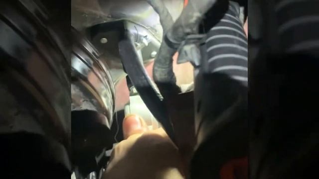 Cambiar Cilindro Emisor Embrague + PURGADO Manual ?️ ASTRA H - Motor 1.7 CDTI смотреть онлайн