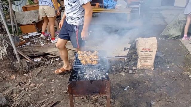 Мы в гостях на Севере. Нефтеюганск. Поездка на дачу. Шашлыки. Отдых на свежем воздухе. смотреть онлайн