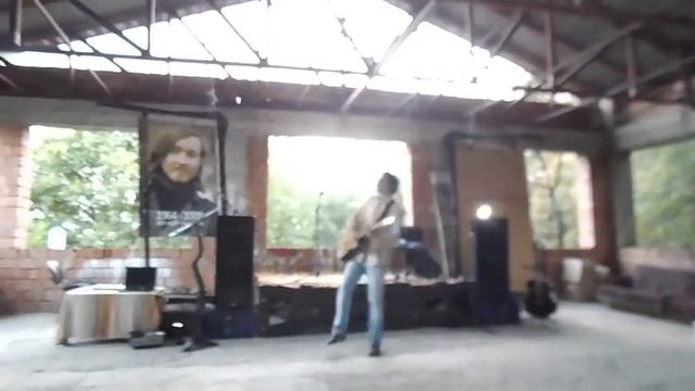 Вова Топор - Москва по ком звонят твои колокола (Ленинград cover) смотреть онлайн