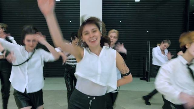 [K-POP IN PUBLIC | ONE TAKE] Stray Kids (스트레이 키즈) 'MANIAC' Dance Cover | by ACID Family смотреть онлайн