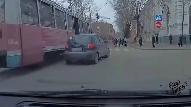 Выпуск №136. Трамвай наказывает хамов. смотреть онлайн