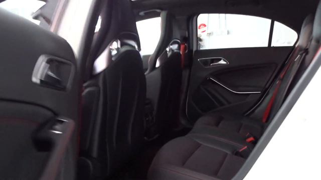 2015 Mercedes-Benz A45 W176 AMG Hatchback 5dr SPEEDSHIFT DCT 7sp 4MATIC 2.0T смотреть онлайн