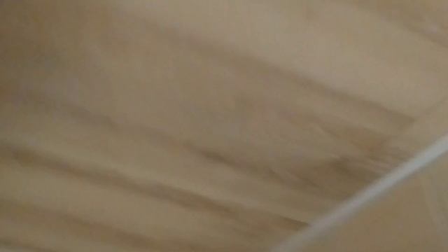 @0171 Бюджетный потолок из ламината в ванной комнате в частном доме . смотреть онлайн