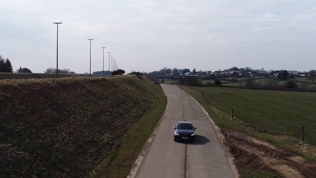 Essai exclusif : montez à bord de la KIA Stinger avec Ebac-Auto смотреть онлайн