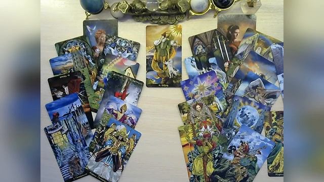 ТАРО! ЛЮБОВНЫЙ ТРЕУГОЛЬНИК! КОГО ОН ВЫБЕРЕТ??? С КЕМ ОН БУДЕТ??? ГАДАНИЕ смотреть онлайн