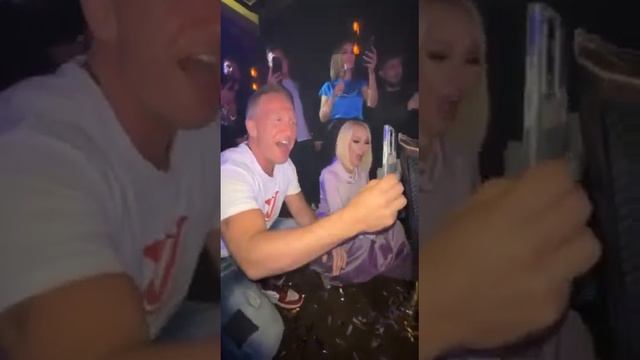 День рождение Леры Кудрявцевой! смотреть онлайн