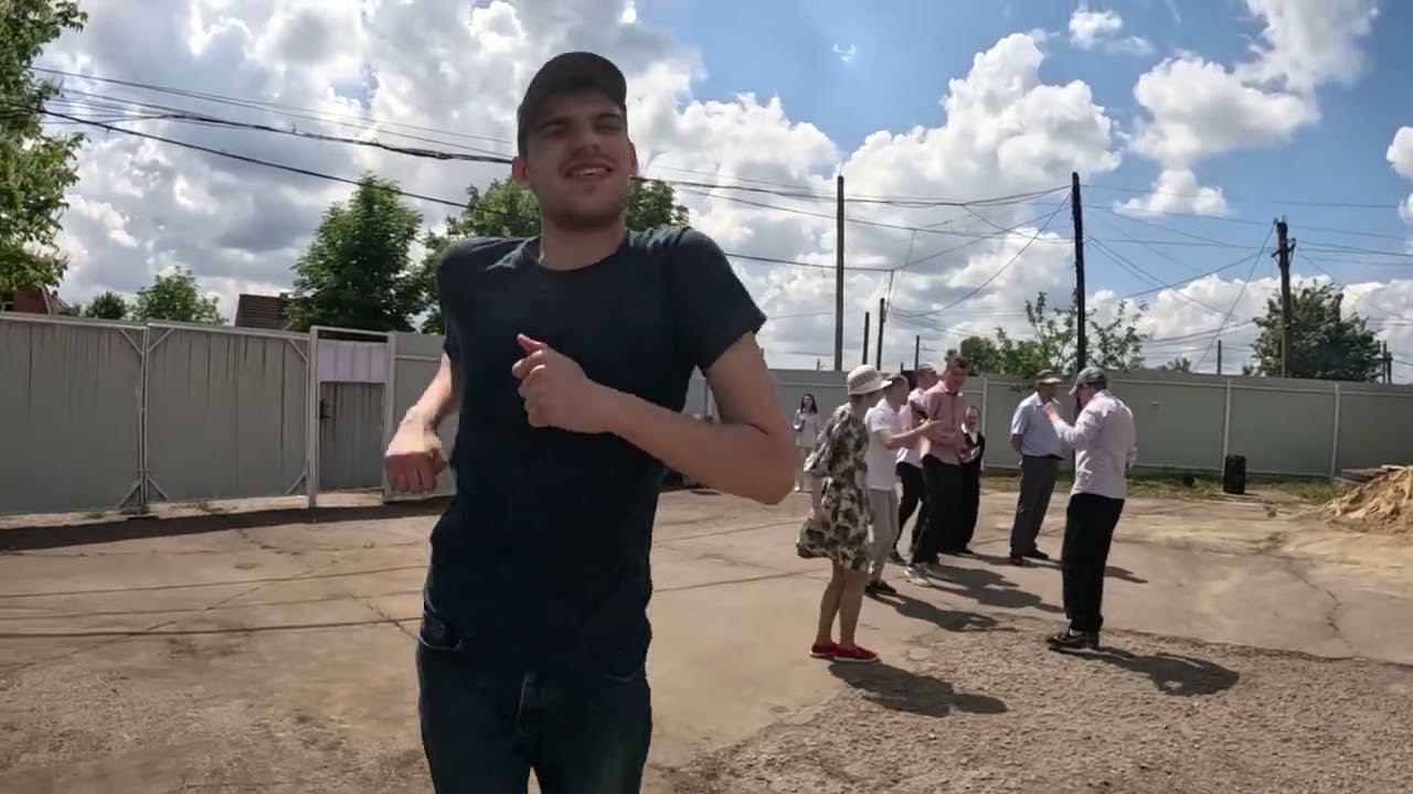 Танцы на выпускном смотреть онлайн