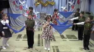 МБДОУ "Петринский д/сад" Танец Синий платочек