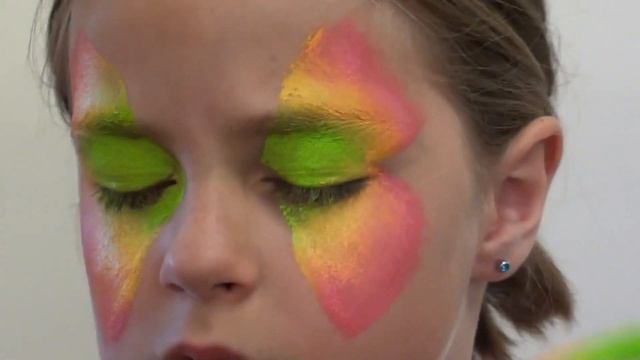 Easy Face Painting Design, Step By Step Face Painting Guide смотреть онлайн