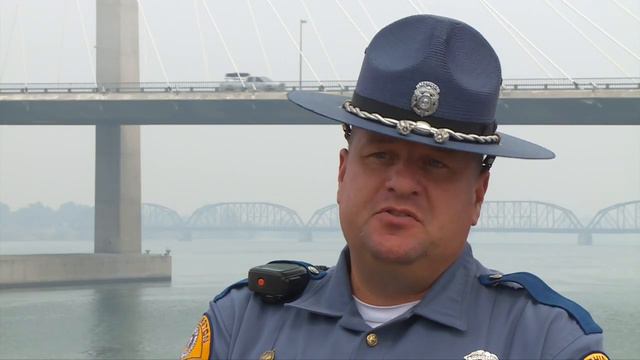 The Campaign Hat: Washington State Patrol Trooper David Brandt смотреть онлайн