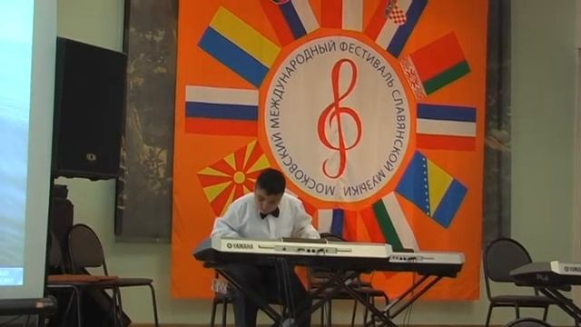 Вариации на тему рнп Выйду на улицу, обработка Бушуева Славянский фестиваль, 2013 смотреть онлайн