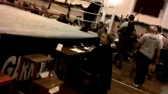 Boxing ring entrance with piper смотреть онлайн