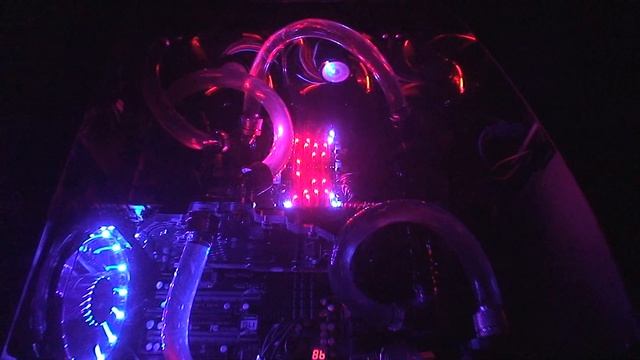 Boot 1: Core i7 950 @ 4.21ghz EVGA GTX 580 @ 950mhz Core 4250mhz Memory Watercooled смотреть онлайн