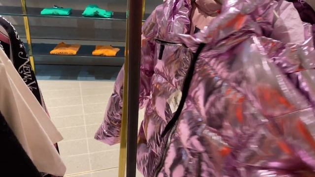 ШОПИНГ влог | Шикардос от Tommy и почему Balenciaga мне не идёт ? смотреть онлайн