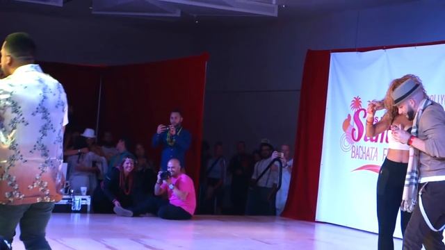 Jr. with Ataca and La Alemana at the 2016 LASBF (Los Angeles) смотреть онлайн