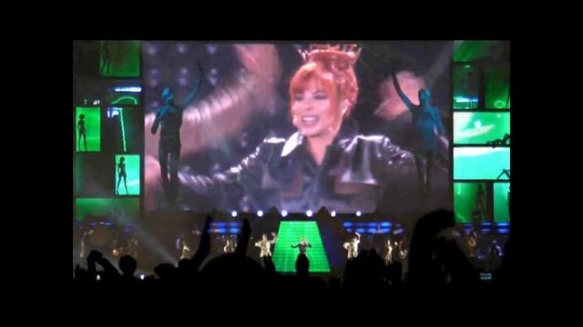 Mylène Farmer stade de france Désenchantée HD смотреть онлайн