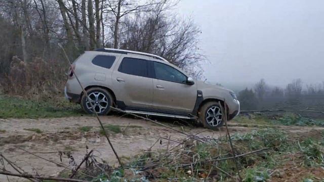 Memory from autumn: Dacia Duster countryside drive. смотреть онлайн