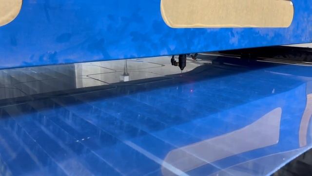 Резка на станке лазерной резки в компании ORGPLEX смотреть онлайн