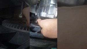 Passat b5 Снятие генератора с помощью какой-то матери?