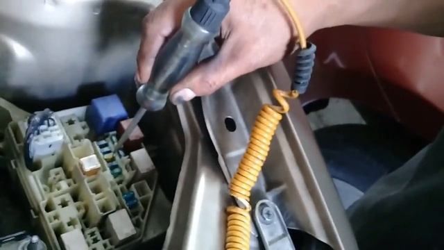 Como hacer funcionar el CLAXON/soluciones смотреть онлайн