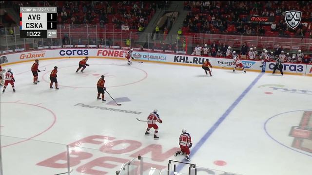 Komarov scares CSKA's leaders смотреть онлайн