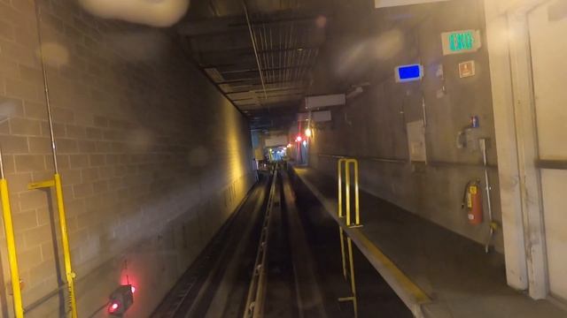 Denver Airport Walkthrough- Plane to Baggage Claim & Ground Transportation смотреть онлайн
