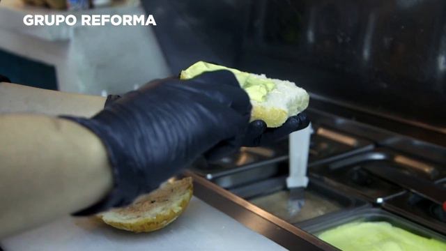 Hermanos Sánguches: un emparedado preparado como en Perú | Changarreando смотреть онлайн