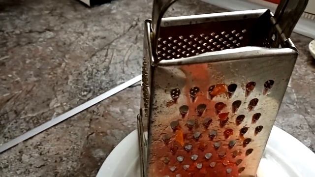 САЛАТ ИЗ КРАБОВЫХ ПАЛОЧЕК С АНАНАСАМИ, ПОД РОЗОВЫМ СОУСОМ!"УТРО НА МОРЕ". смотреть онлайн