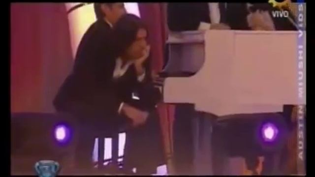 Mónica Farro - Strip Dance (Bailando por un Sueño 2008) смотреть онлайн