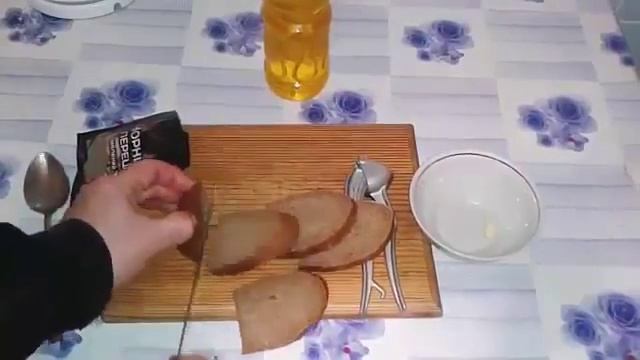 Готовим сухарики с чесноком с беконом дома — в духовке смотреть онлайн