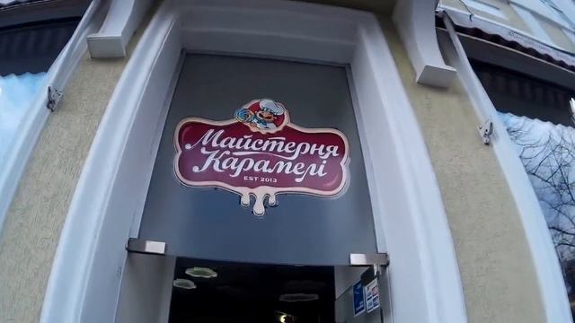 Прогулка по центру Одессы//Мастерская карамели//Кушаем в Сушия.Walk on Deribasovskaya. Candy shop. смотреть онлайн