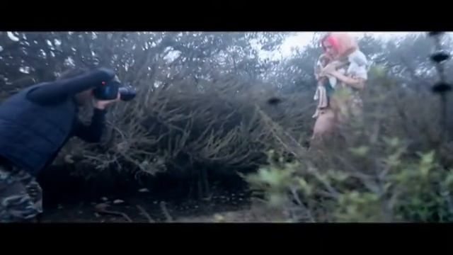 Red Lipstick Photo Shoot смотреть онлайн