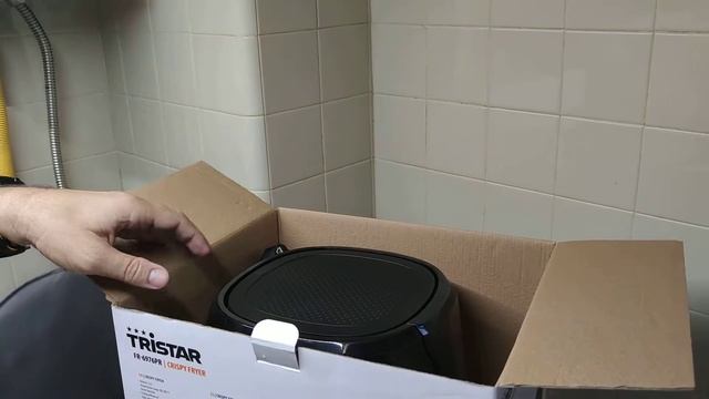 Tristar FR-6976PR Crispy Fryer смотреть онлайн