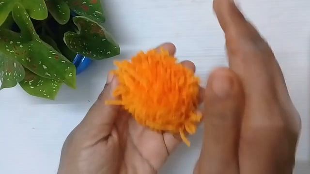 DIY:Perfect Pom Pom Keychain | How to make pom pom | Woolen Craft | Almin Creatives смотреть онлайн