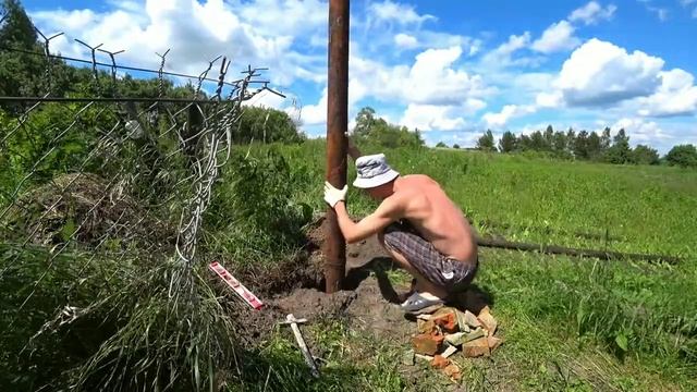 Забор своими руками. Забор из старого шифера . смотреть онлайн