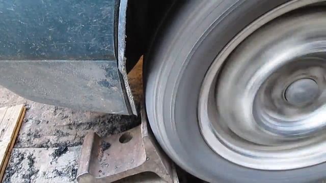 Бьёт колесо смотреть онлайн