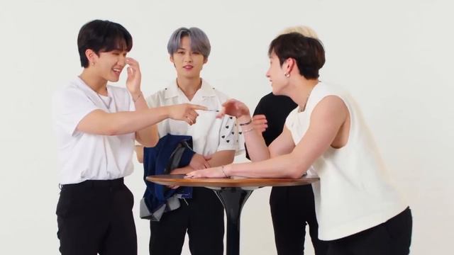 Stray Kids проходят тест на дружбу Glamour