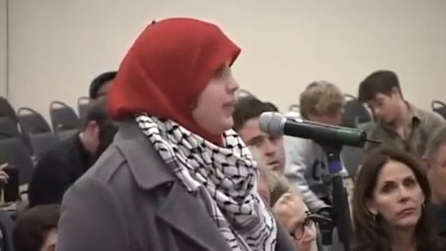 Muslim Flaunts Hitler And Terrorism In Front Of A Jew (MIrror)