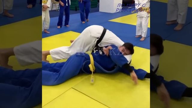 С рюкзаком по миру/Tani-Otoshi и Kata Sankaku казахстанской школы смотреть онлайн