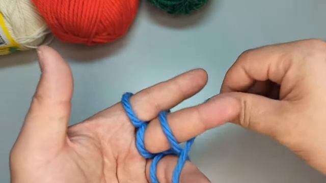 Техника вязания на пальцах I Knitting technique on the fingers смотреть онлайн