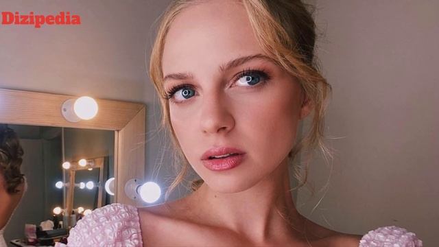 İpek Filiz Yazıcı  Kim ?    ➤  Ünlü Sanatçının Biyografisi