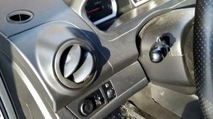 Не работает подсветка салона автомобиля. Замена лампы светильника в салоне авто