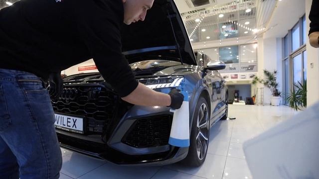Оклейка автомобиля Audi Q8 RS | Матовая прозрачная пленка смотреть онлайн