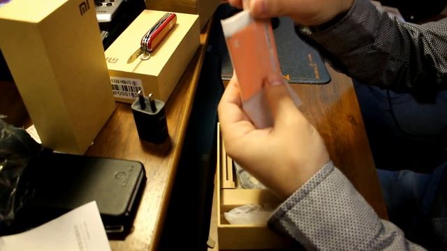 Xiaomi Red Rice 1S pink (открытие посылки) смотреть онлайн